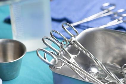 surgical instruments for debridement